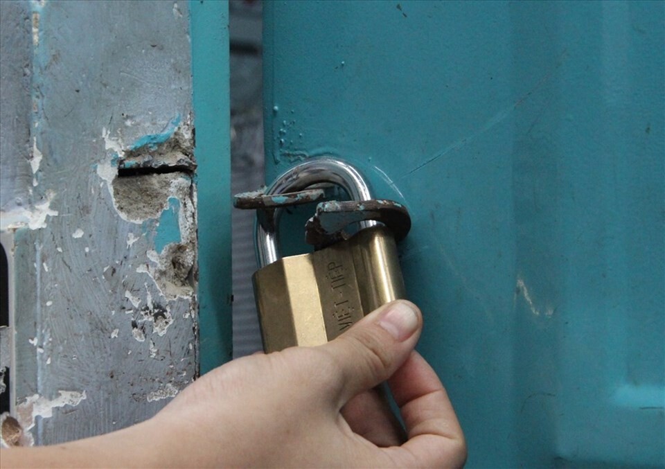 Khóa cửa là đồ dùng đầu tiên cần thiết khi ở trọ