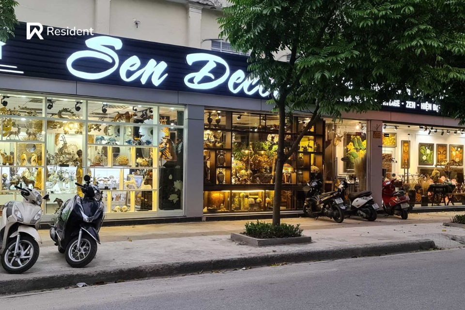 Cửa hàng đồ trang trí Tết Sen Decor